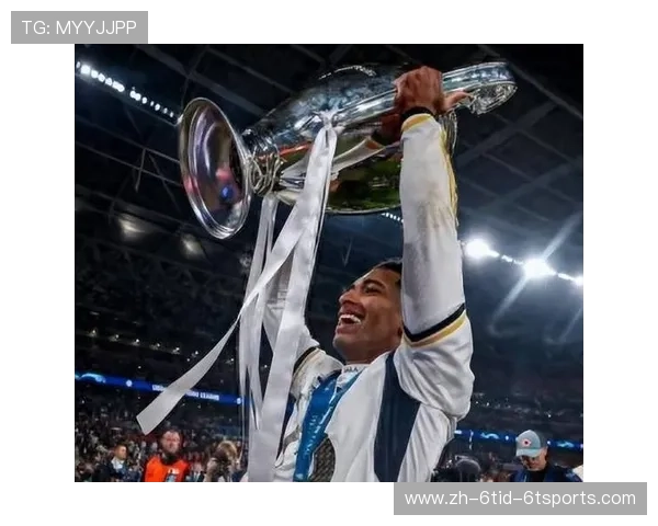 金球荣光照耀欧冠之巅 球员荣耀与历史交织的颁奖瞬间